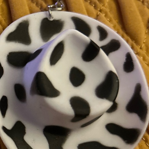 Cow Print Hat Earrings - Picture 4 of 4